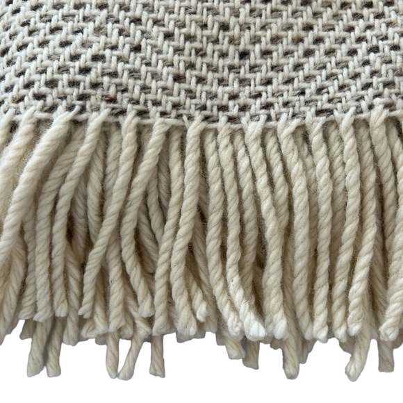 SOLD - Avoca Pure Donegal Wool Throw 56x72 Ivory Tan Made In Ireland Reg. $250 - Picture 3 of 8